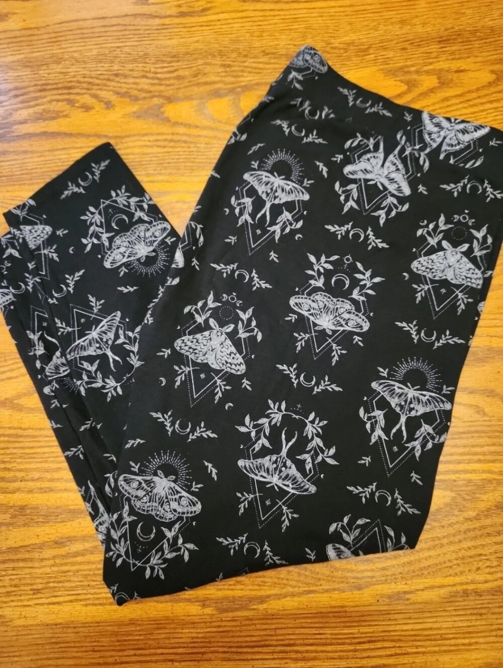 Nightfall Foil Moth & Moon Motif Active Legging Performance Black Stretch
